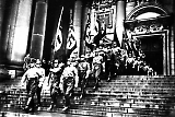 Festgudstjeneste for SA i domen i Berlin på førerens bursdag 20.04.1933