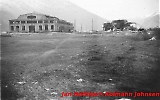 Filename=11JOKJ.jpg
Filesize=85KiB
Dimensions=1200x756
Date added=May 29, 2010 11JOKJ.jpg
