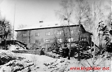 Filename=LW-T211_Die_Villa_Jensen_in_Fornebu,_unterkunf_der_Fliegerkom.jpg
Filesize=338KiB
Dimensions=1176x761
Date added=Jul 03, 2009 LW-T211_Die_Villa_Jensen_in_Fornebu,_unterkunf_der_Fliegerkom.jpg